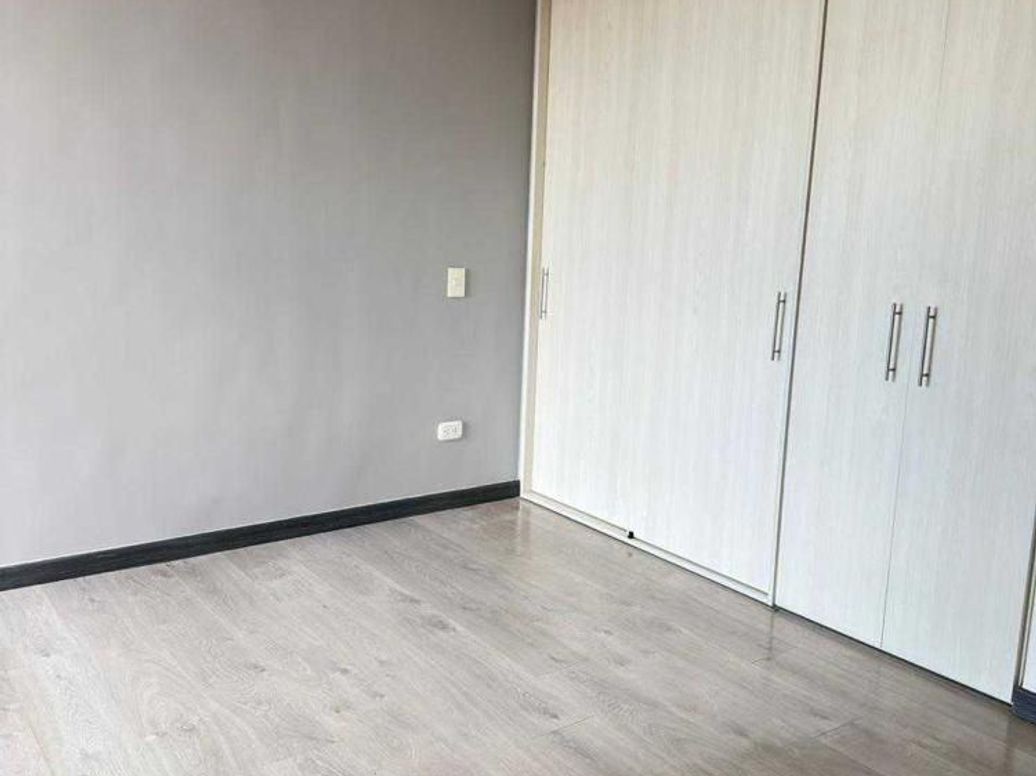 Apartamento de 3 alcobas en venta en El Tintal, Bogotá, 65 m² · foto 3 de 20