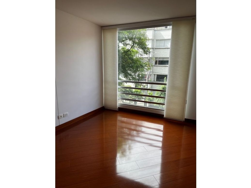 Apartamento de 3 alcobas en venta en Santa Paula, Bogotá, 145 m² · foto 5 de 20