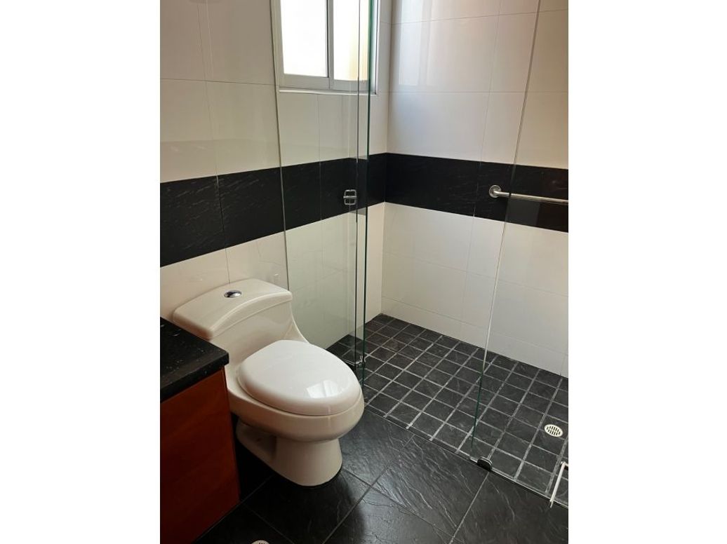 Apartamento de 3 alcobas en venta en Santa Paula, Bogotá, 145 m² · foto 16 de 20