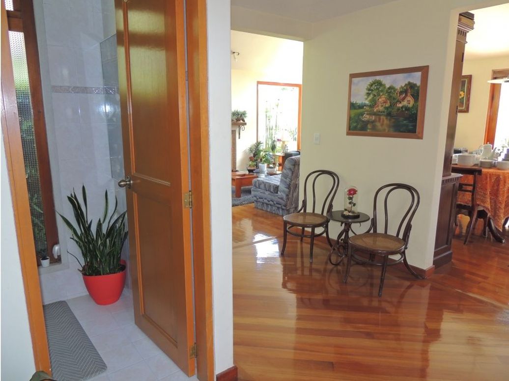 Casa de 3 alcobas en venta en Guaymaral, Bogotá, 258 m² · foto 6 de 20