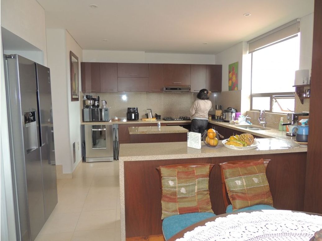 Apartamento de 3 alcobas en venta en Arrayanes, Bogotá, 230 m² · foto 4 de 20