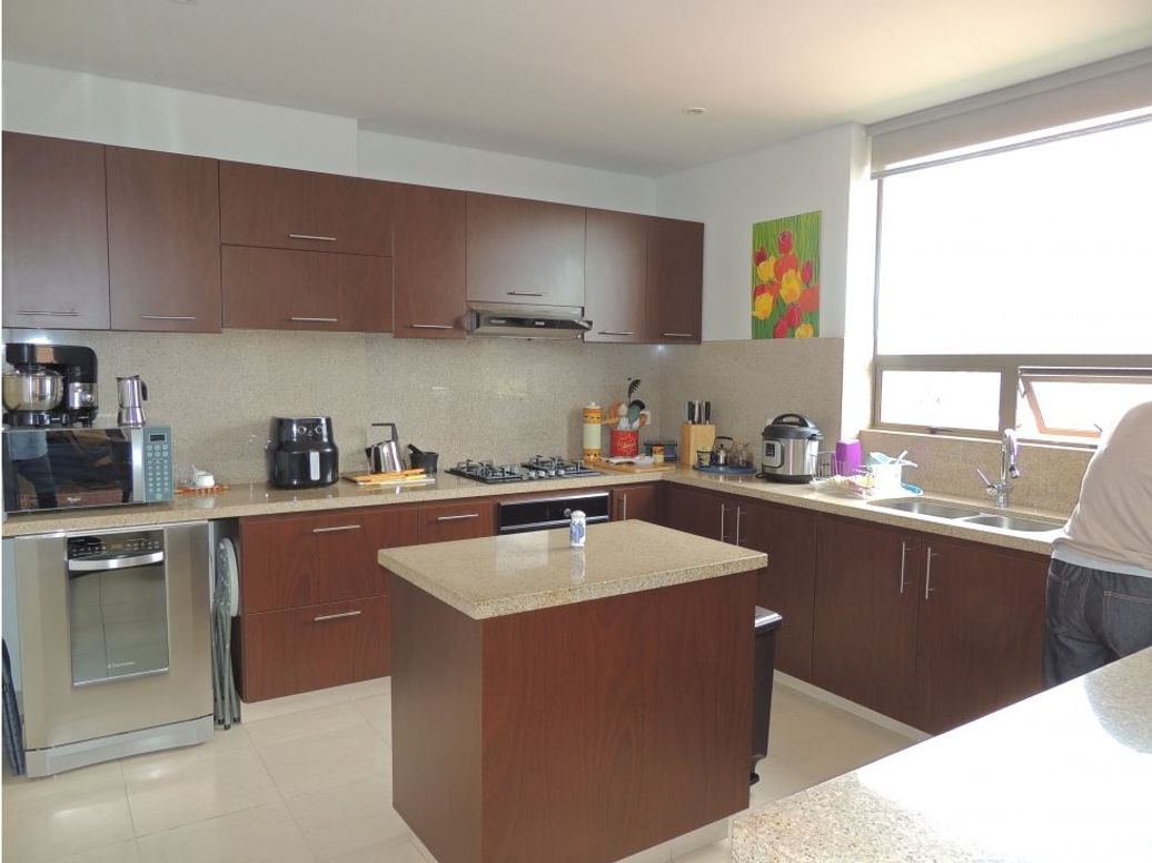 Apartamento de 3 alcobas en venta en Arrayanes, Bogotá, 230 m² · foto 13 de 20