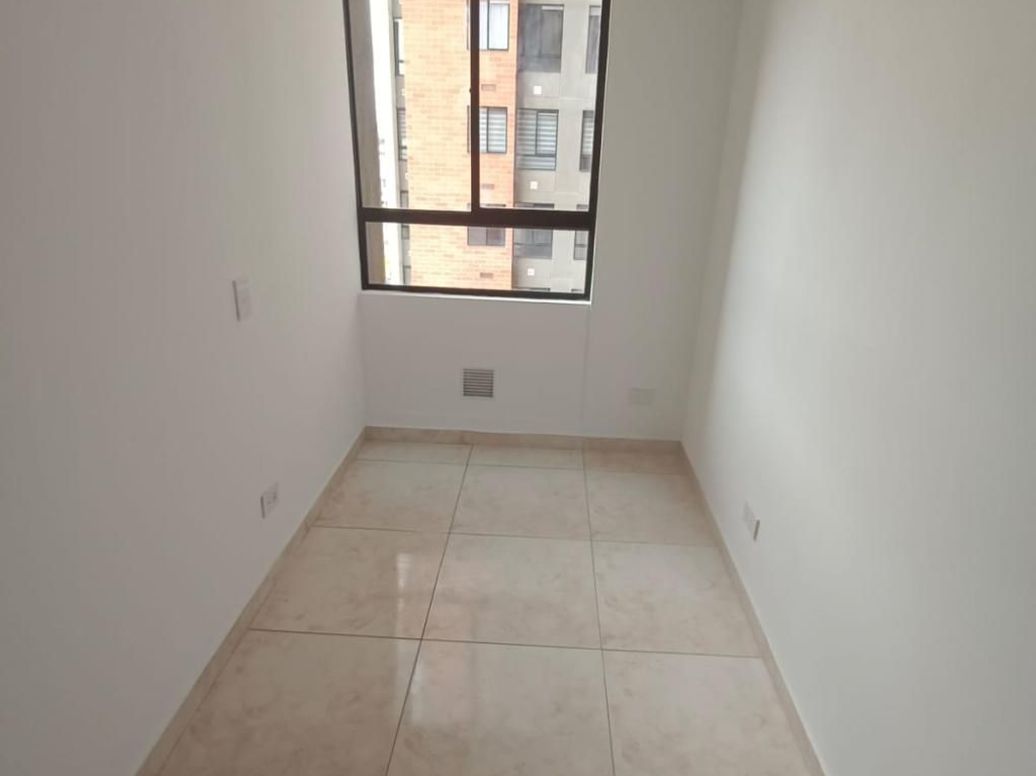 Apartamento en arriendo en Los Naranjos, Bogotá · foto 10 de 15