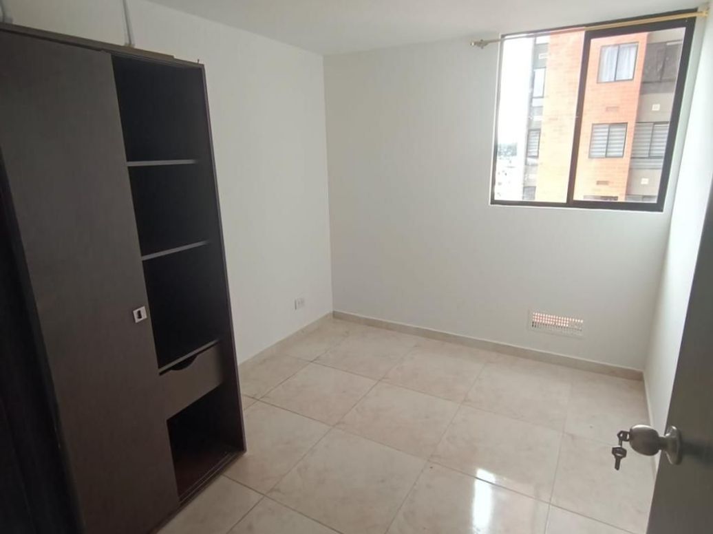 Apartamento en arriendo en Los Naranjos, Bogotá · foto 6 de 15