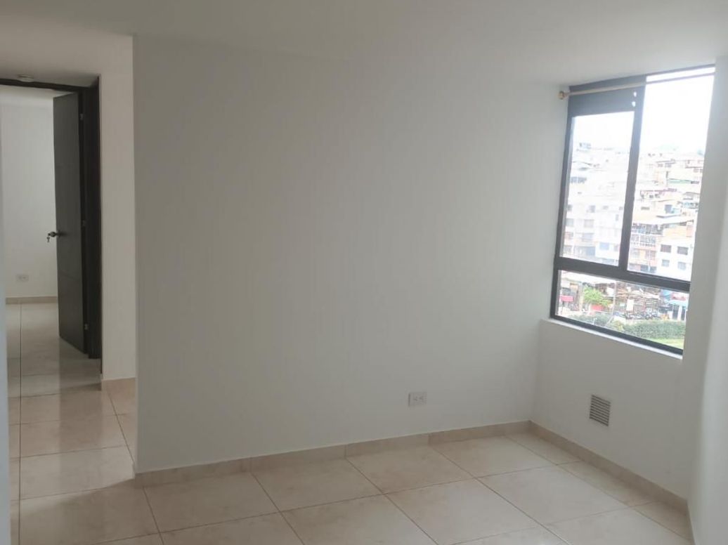 Apartamento en arriendo en Los Naranjos, Bogotá · foto 2 de 15