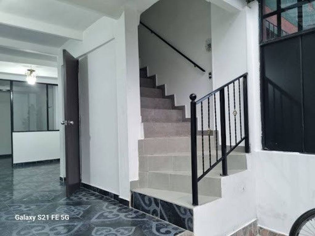 Casa de 5 alcobas en venta en Ospina Perez, Bogotá, 172 m² · foto 11 de 20