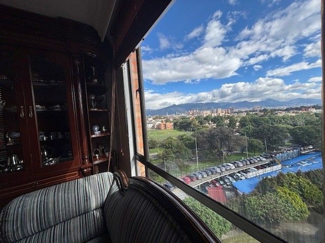 Apartamento de 3 alcobas en venta en Niza Suba, Bogotá, 206 m² · foto 19 de 20
