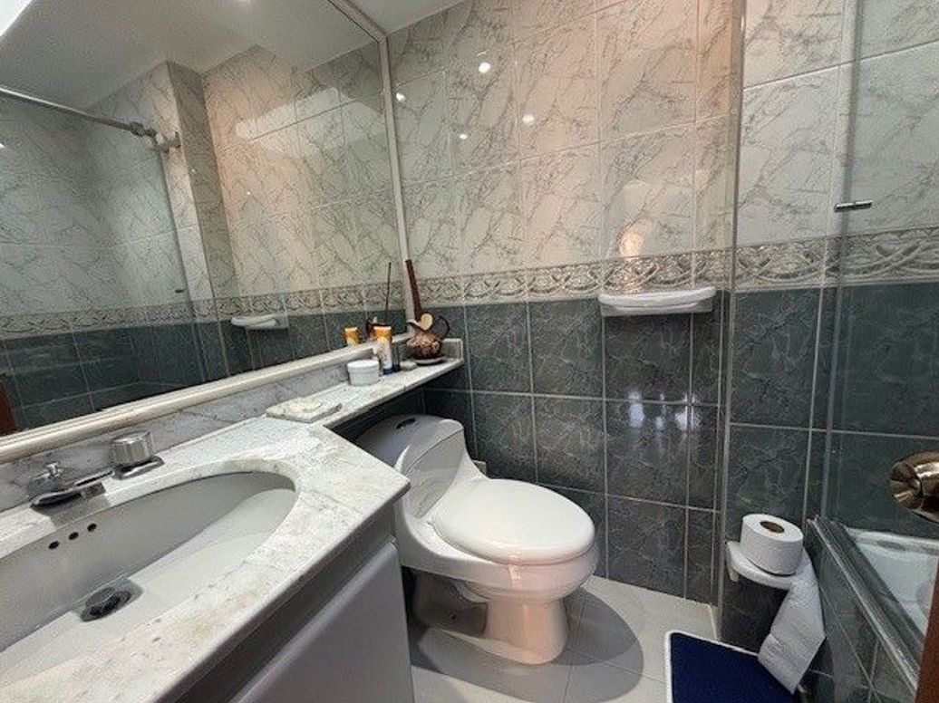 Apartamento de 3 alcobas en venta en Niza Suba, Bogotá, 206 m² · foto 5 de 20