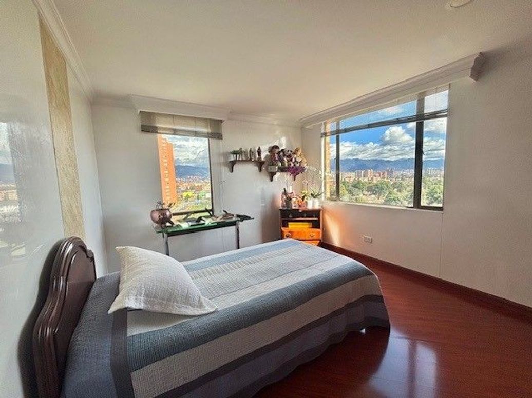 Apartamento de 3 alcobas en venta en Niza Suba, Bogotá, 206 m² · foto 7 de 20