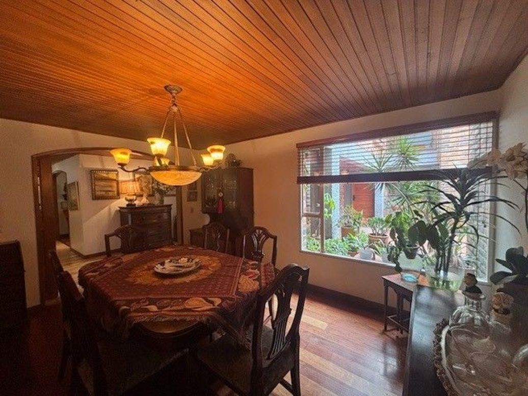Casa de 4 alcobas en venta en Santa Bibiana, Bogotá, 202 m² · foto 7 de 20