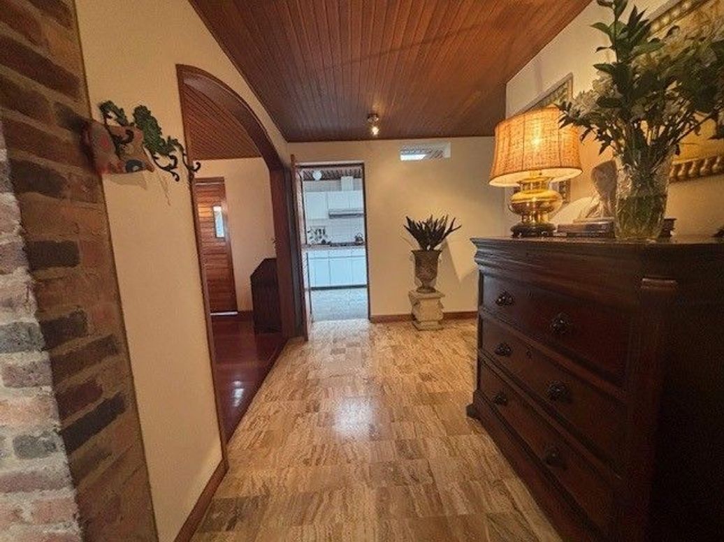 Casa de 4 alcobas en venta en Santa Bibiana, Bogotá, 202 m² · foto 4 de 20
