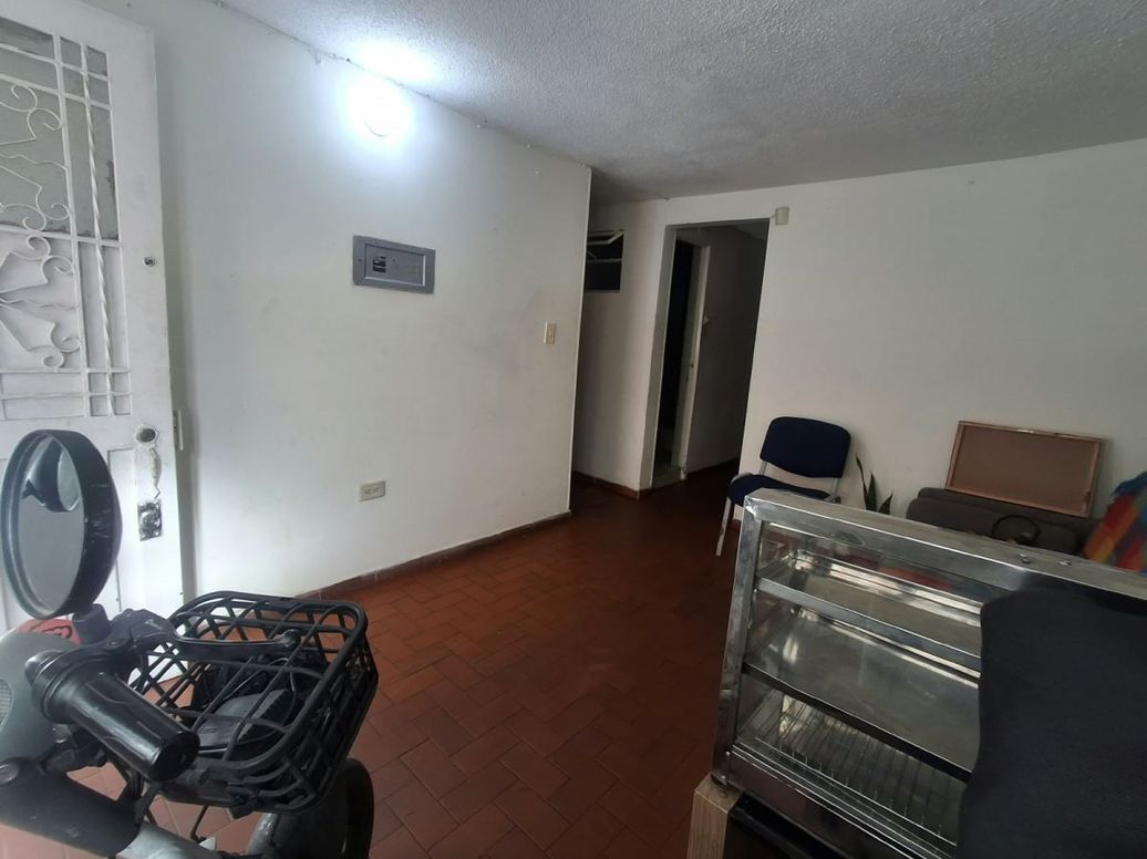 Casa de 4 alcobas en venta en Candelaria La Nueva Ii Sector, Bogotá, 68 m² · foto 3 de 9