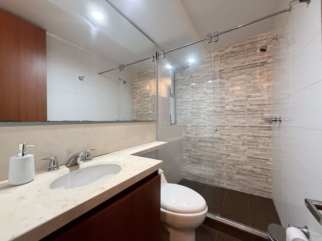 Apartamento de 3 alcobas en venta en San Antonio Nor - Occidental, Bogotá, 109 m² · foto 19 de 20