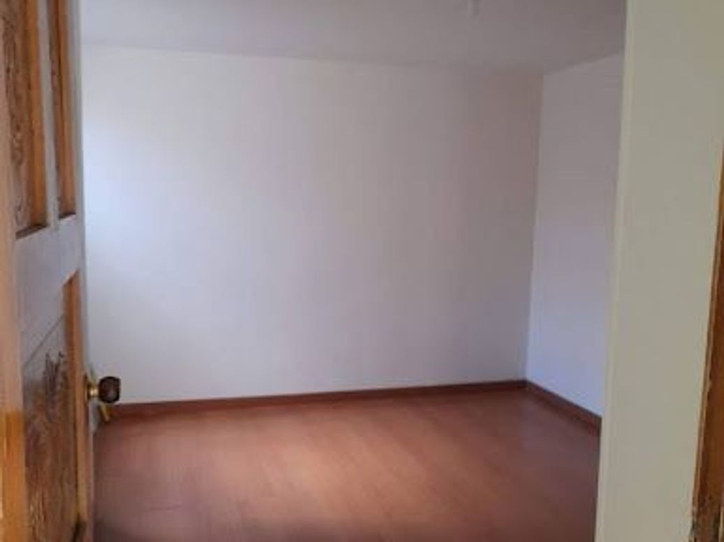 Casa de 7 alcobas en venta en Batavia, Bogotá, 281 m² · foto 2 de 19
