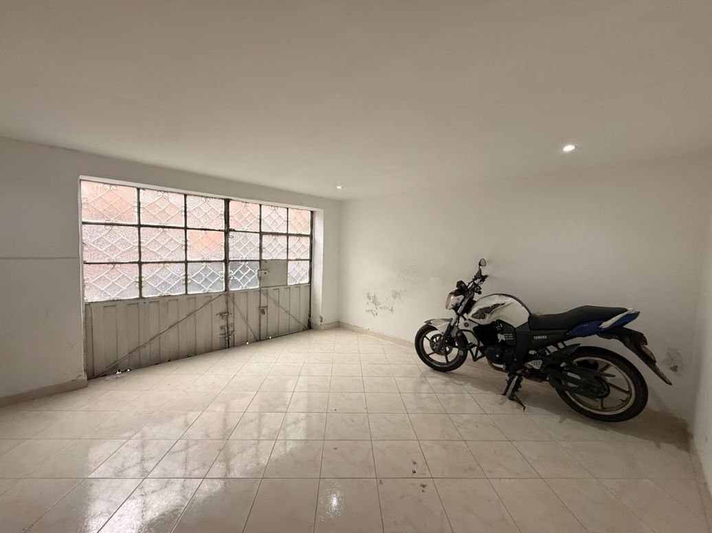 Casa de 6 alcobas en venta en Claret, Bogotá, 116 m² · foto 4 de 20