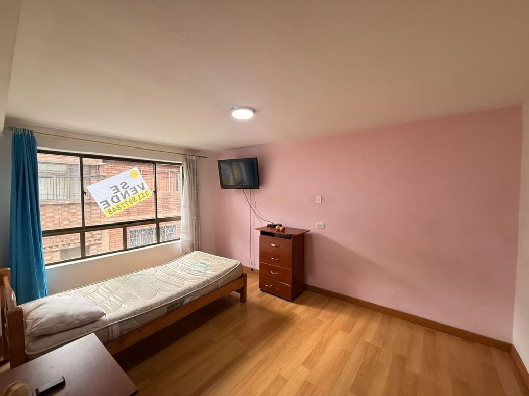 Casa de 6 alcobas en venta en Claret, Bogotá, 116 m² · foto 8 de 20