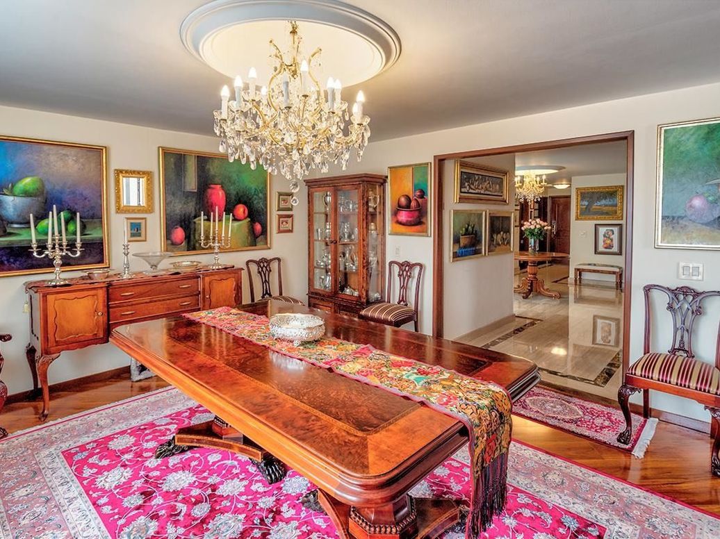Apartamento de 4 alcobas en venta en Santa Barbara Occidental, Bogotá, 411 m² · foto 4 de 19
