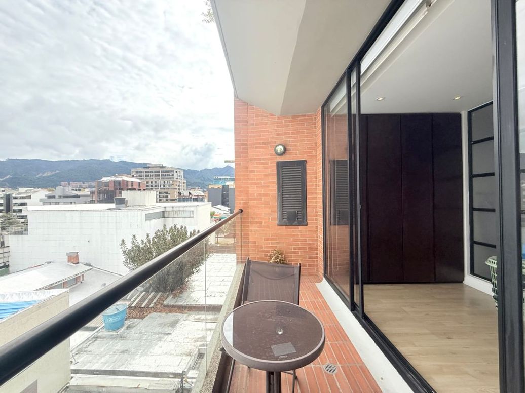 Apartamento de 1 alcoba en venta en San Patricio, Bogotá, 60 m² · foto 6 de 9
