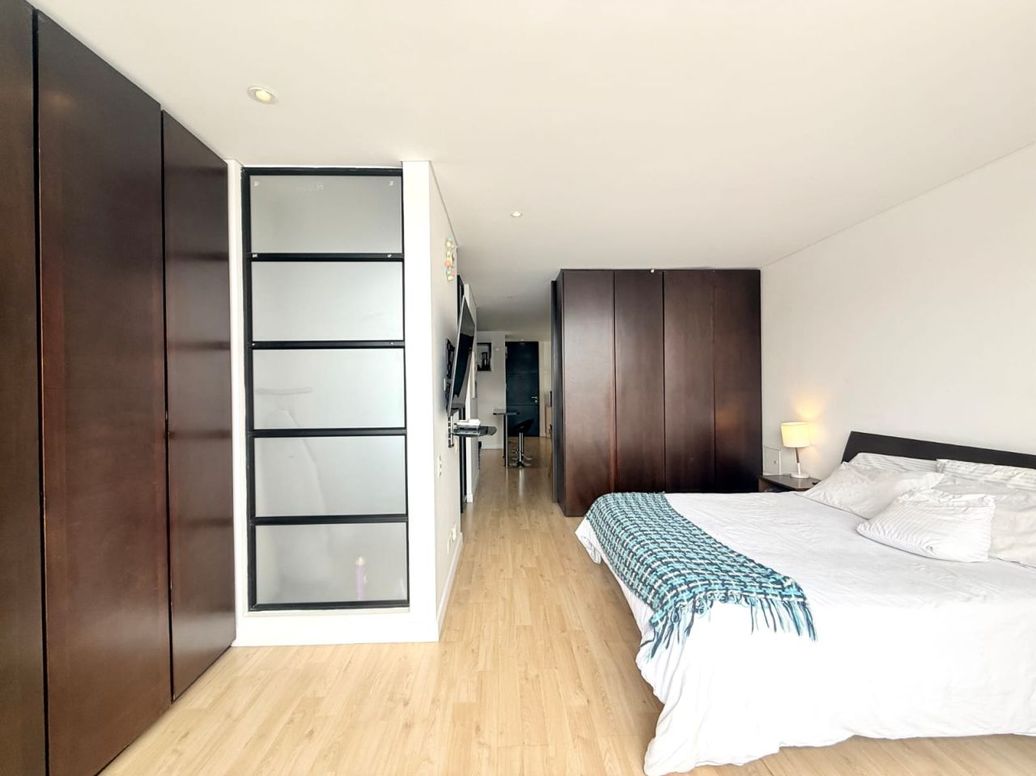 Apartamento de 1 alcoba en venta en San Patricio, Bogotá, 60 m² · foto 2 de 9