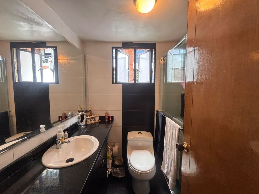 Apartamento de 4 alcobas en venta en El Contador, Bogotá, 206 m² · foto 17 de 19