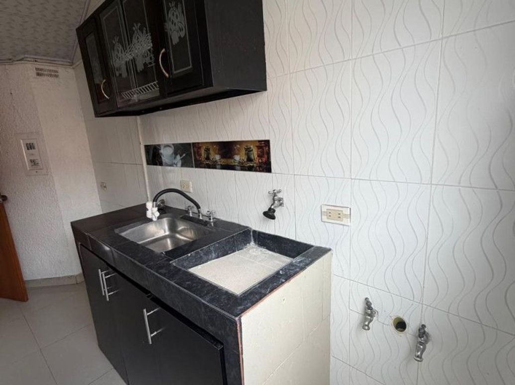 Apartamento de 3 alcobas en venta en Ub. Centro Norte, Bogotá, 48 m² · foto 3 de 12