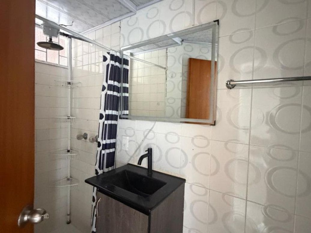 Apartamento de 3 alcobas en venta en Ub. Centro Norte, Bogotá, 48 m² · foto 11 de 12