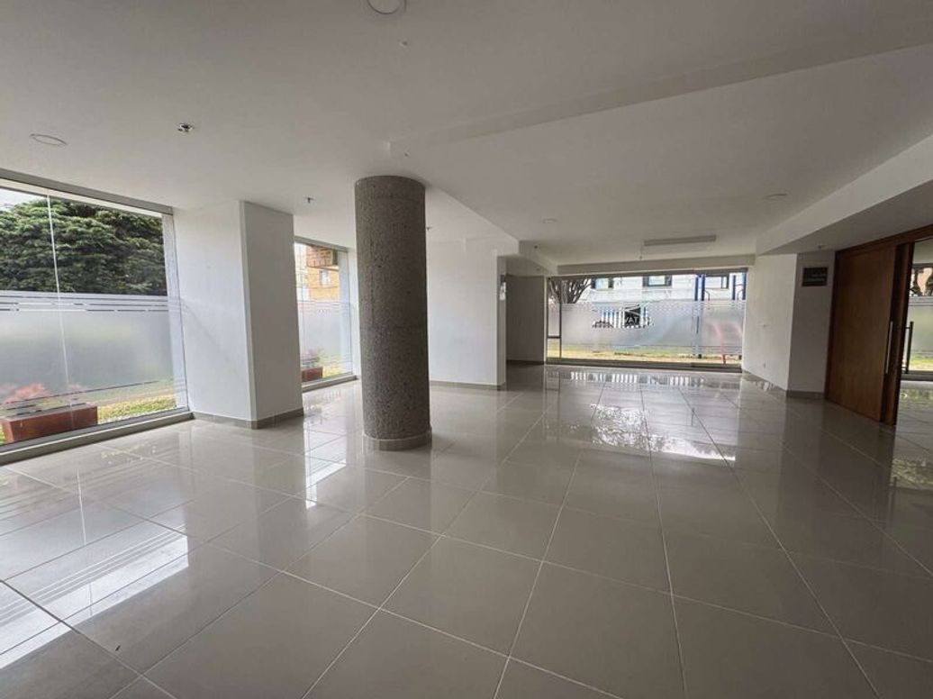 Apartamento de 2 alcobas en venta en Cedritos, Bogotá, 75 m² · foto 15 de 16