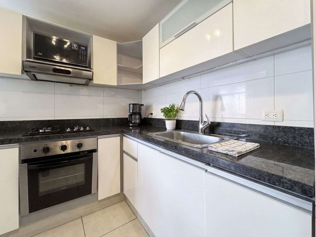 Apartamento de 2 alcobas en venta en Cedritos, Bogotá, 75 m² · foto 7 de 16
