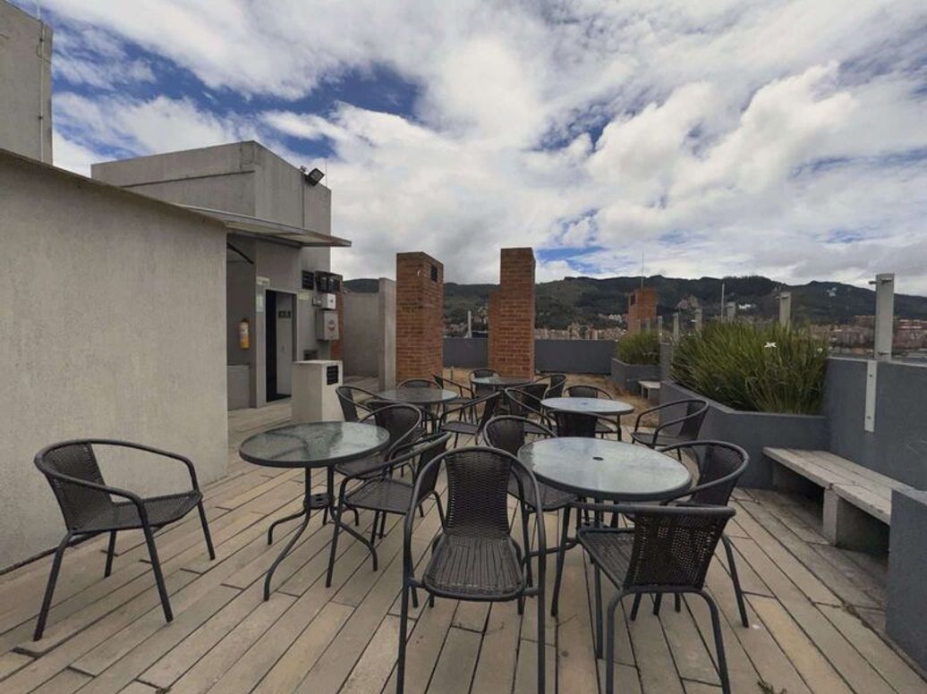 Apartamento de 2 alcobas en venta en Cedritos, Bogotá, 75 m² · foto 14 de 16