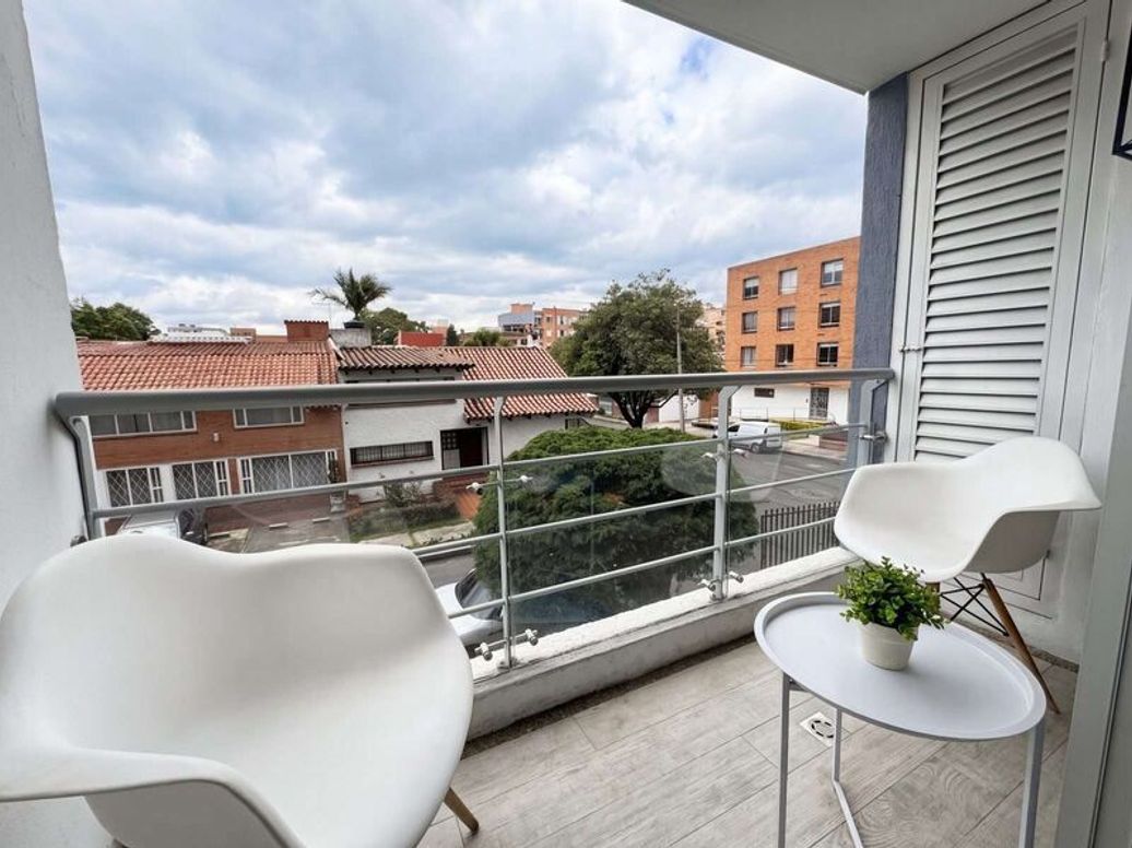 Apartamento de 2 alcobas en venta en Cedritos, Bogotá, 75 m² · foto 8 de 16
