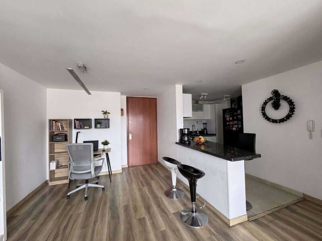 Apartamento de 2 alcobas en venta en Cedritos, Bogotá, 75 m² · foto 4 de 16