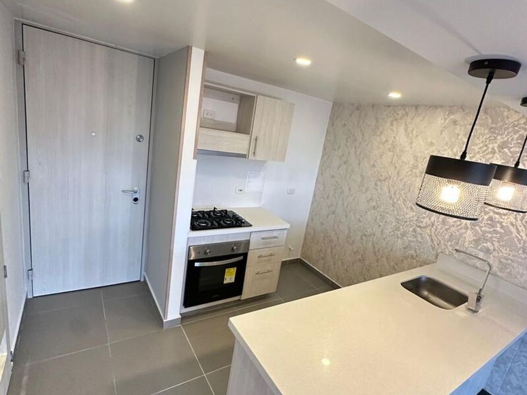 Apartamento de 3 alcobas en venta en La Felicidad, Bogotá, 65 m² · foto 3 de 20
