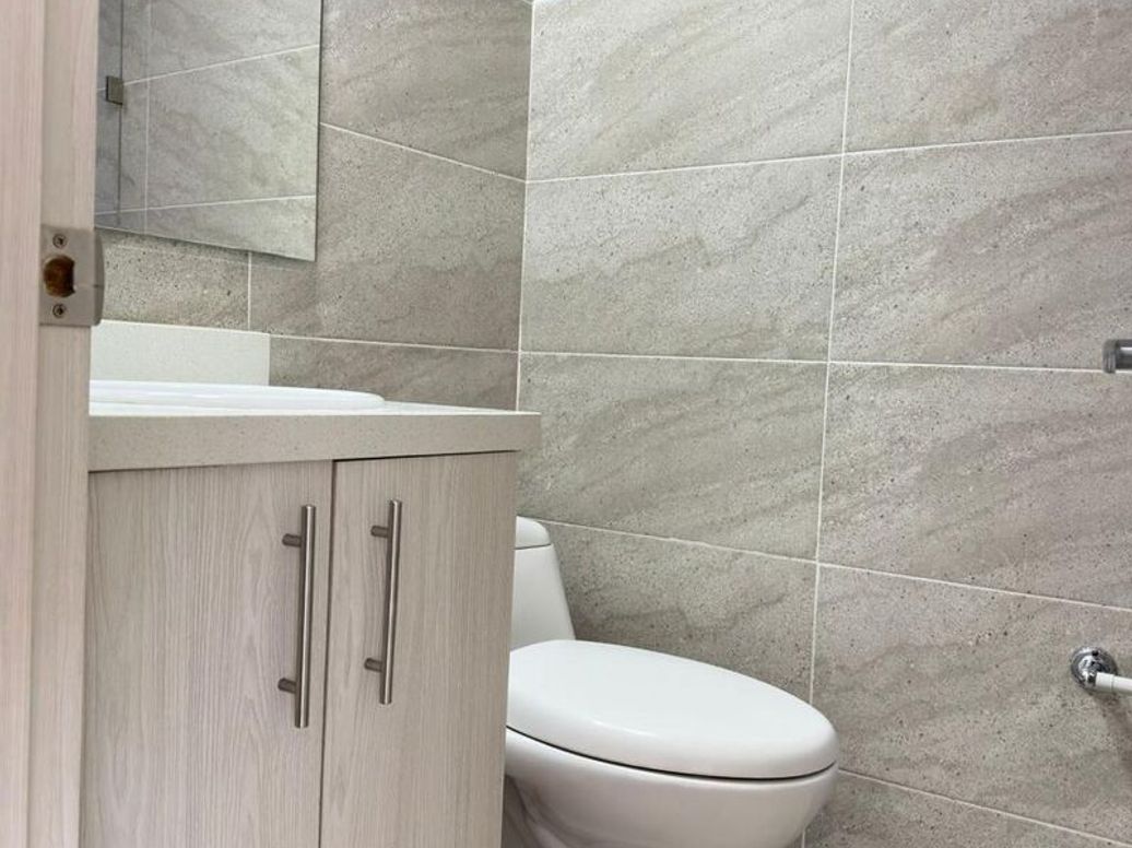 Apartamento de 3 alcobas en venta en La Felicidad, Bogotá, 65 m² · foto 8 de 20