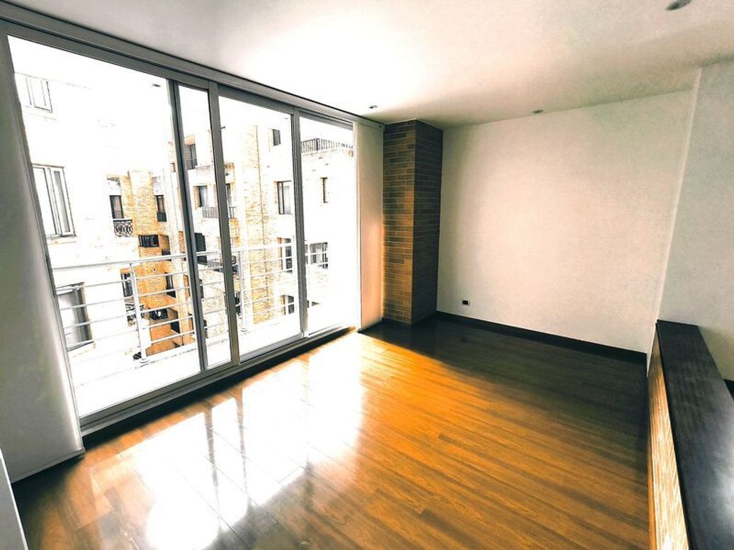 Apartamento de 1 alcoba en venta en Las Acacias, Bogotá, 69 m² · foto 2 de 20