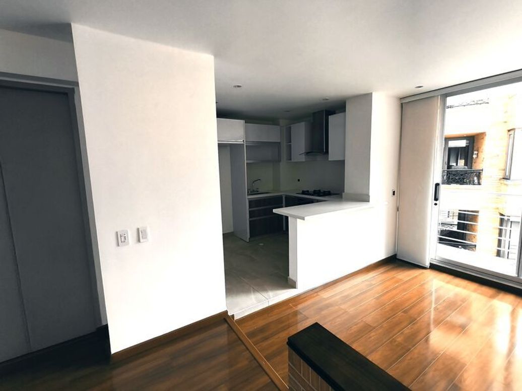 Apartamento de 1 alcoba en venta en Las Acacias, Bogotá, 69 m² · foto 3 de 20