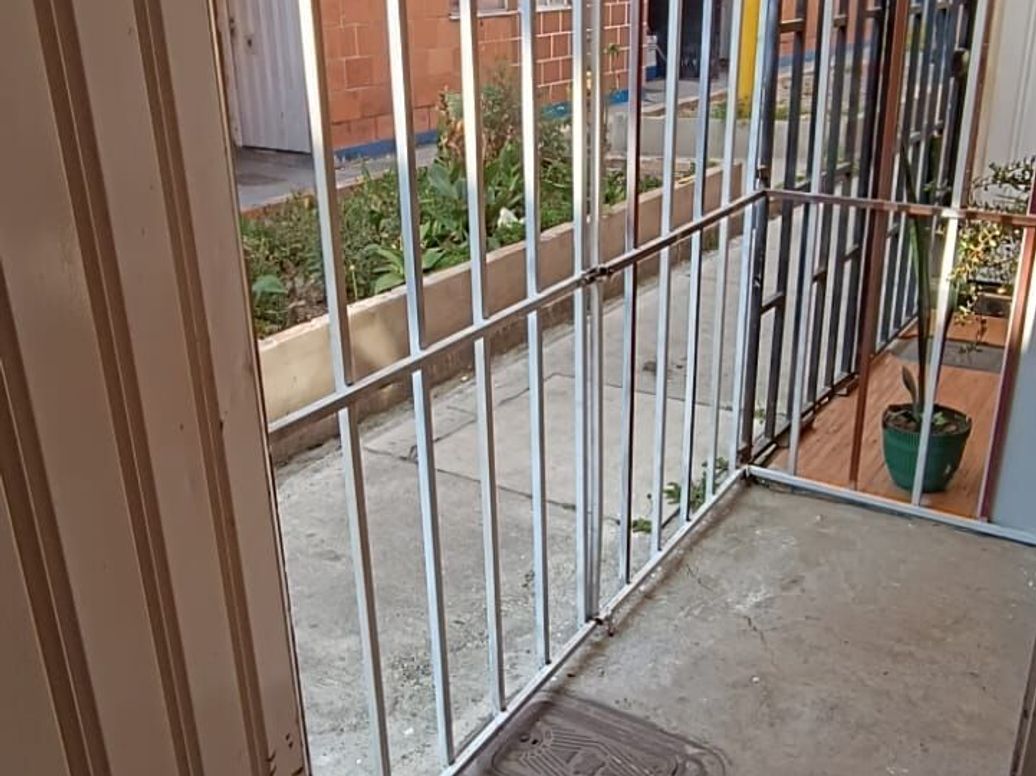Apartamento de 3 alcobas en venta en El Corzo, Bogotá, 38 m² · foto 2 de 20