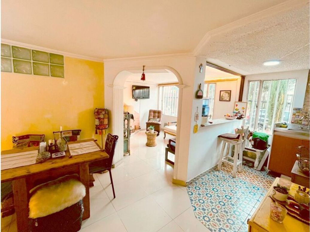 Apartamento de 2 alcobas en venta en Niza, Bogotá, 73 m² · foto 5 de 17
