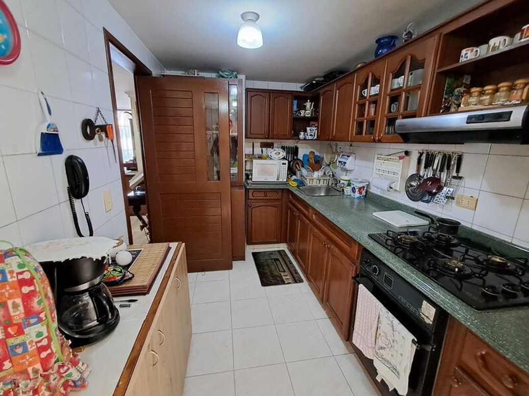 Apartamento de 3 alcobas en venta en Cedro Bolívar, Bogotá, 94 m² · foto 5 de 11