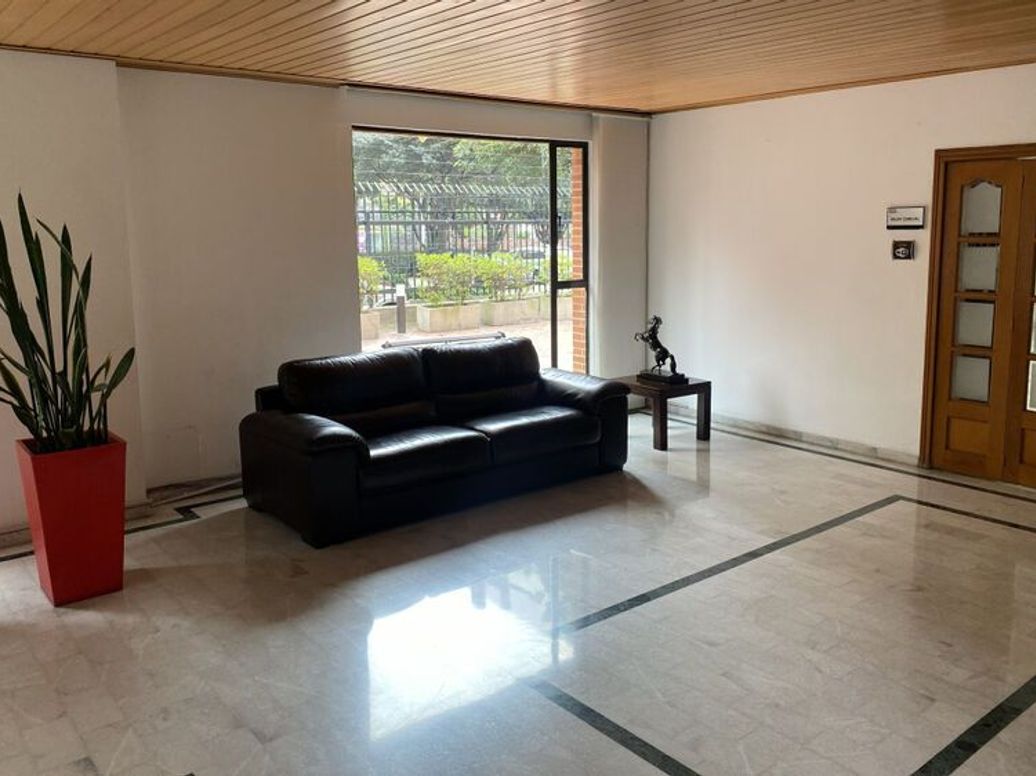 Apartamento de 3 alcobas en venta en Pelodo Del Contry, Bogotá, 175 m² · foto 16 de 20