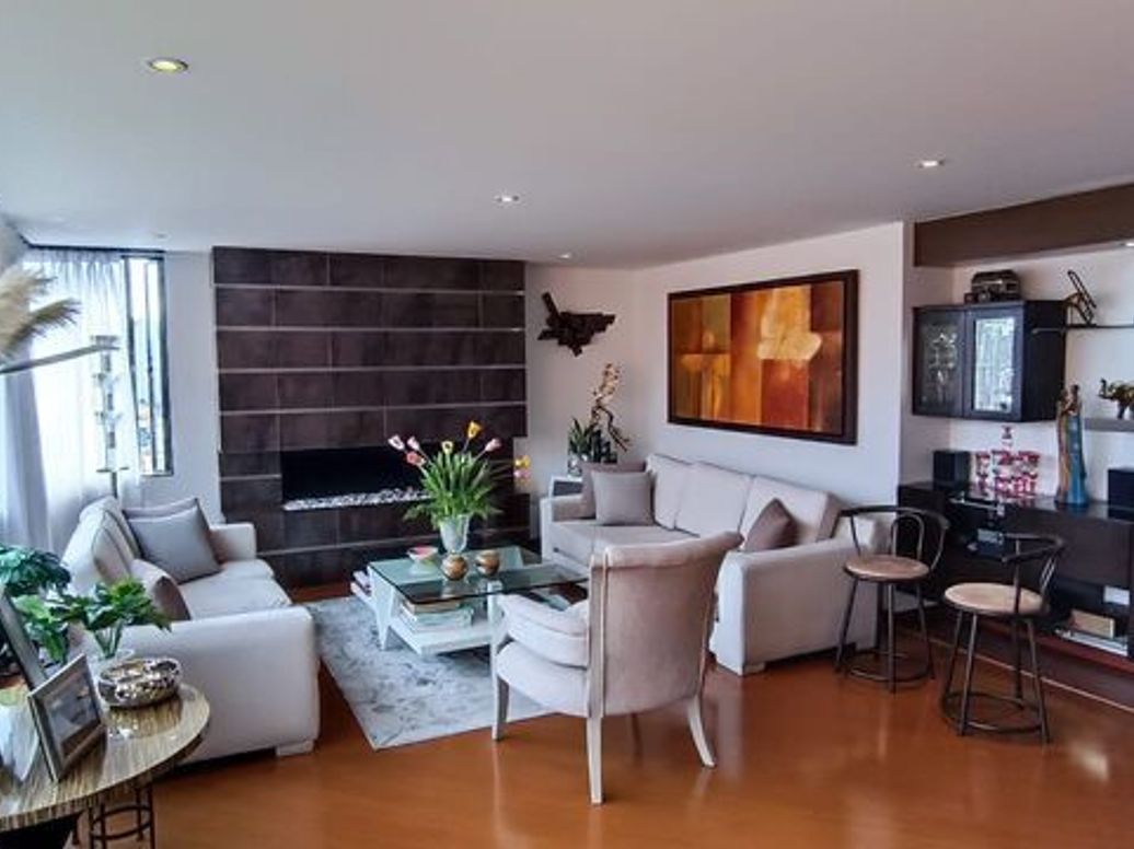 Apartamento de 3 alcobas en venta en San Bernardo, Bogotá, 138 m² · foto 7 de 19