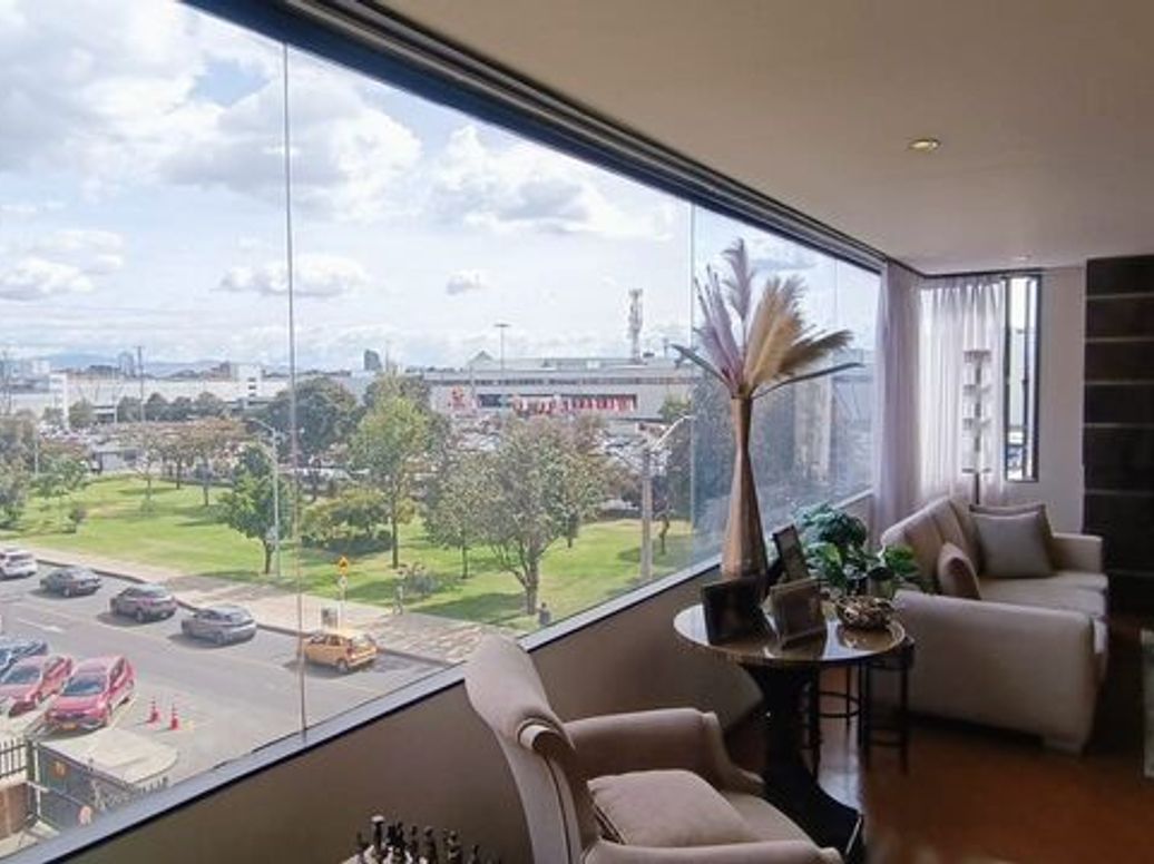 Apartamento de 3 alcobas en venta en San Bernardo, Bogotá, 138 m² · foto 11 de 19