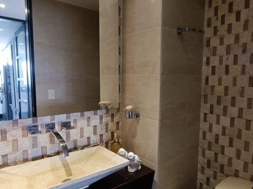 Apartamento de 3 alcobas en venta en San Bernardo, Bogotá, 138 m² · foto 15 de 19