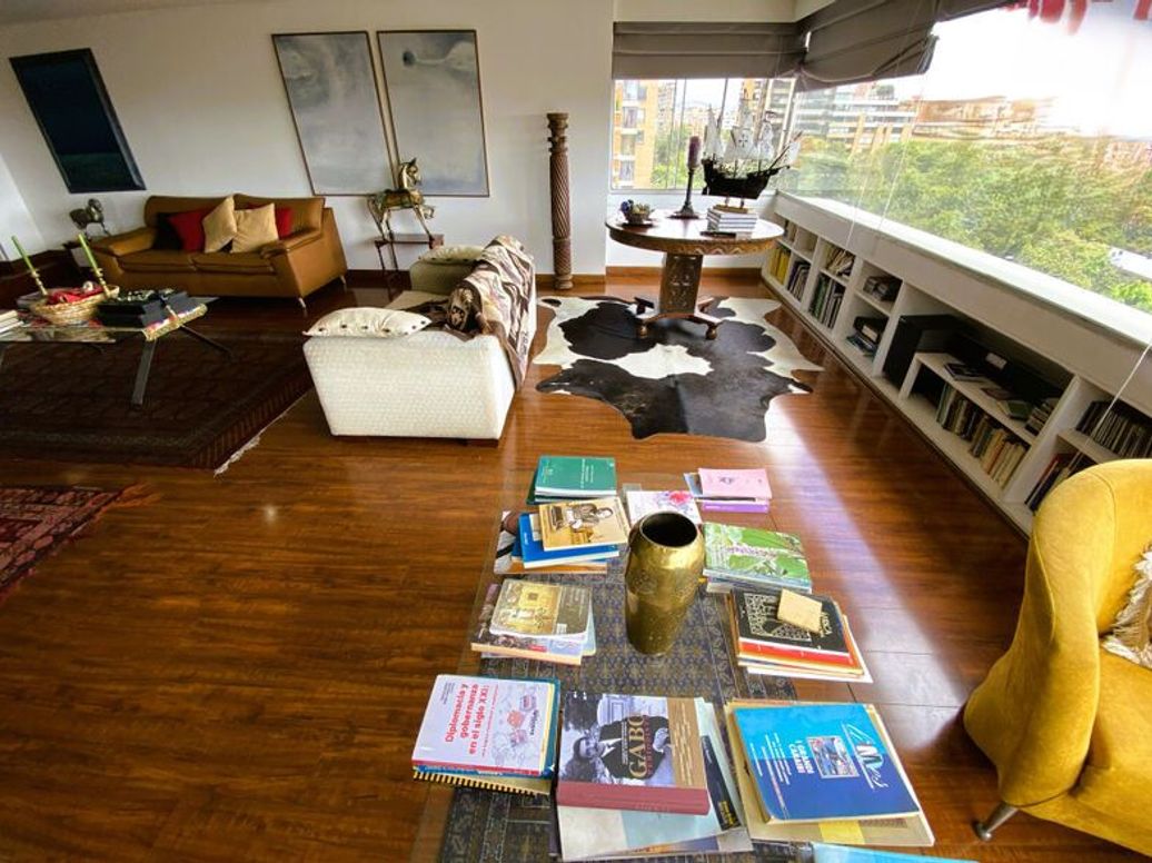 Apartamento de 3 alcobas en venta en El Refugio, Bogotá, 177 m² · foto 6 de 20
