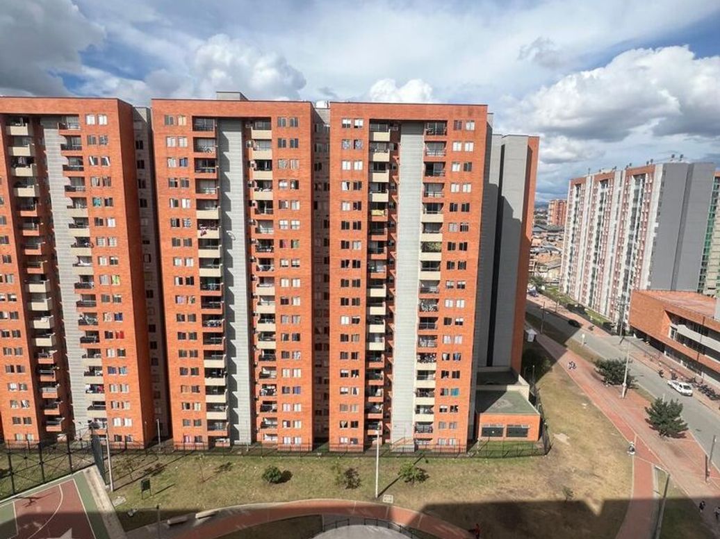 Apartamento de 3 alcobas en venta en Fontibón, Bogotá, 42 m² · foto 14 de 17