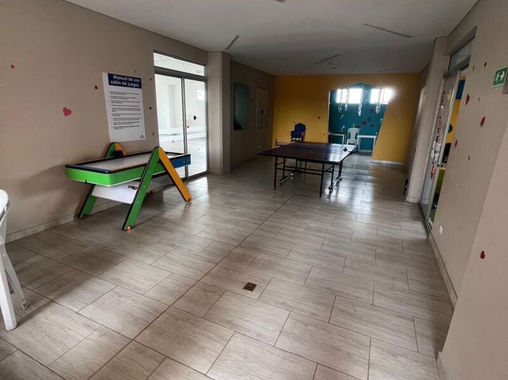 Apartamento de 3 alcobas en venta en Fontibón, Bogotá, 42 m² · foto 16 de 17