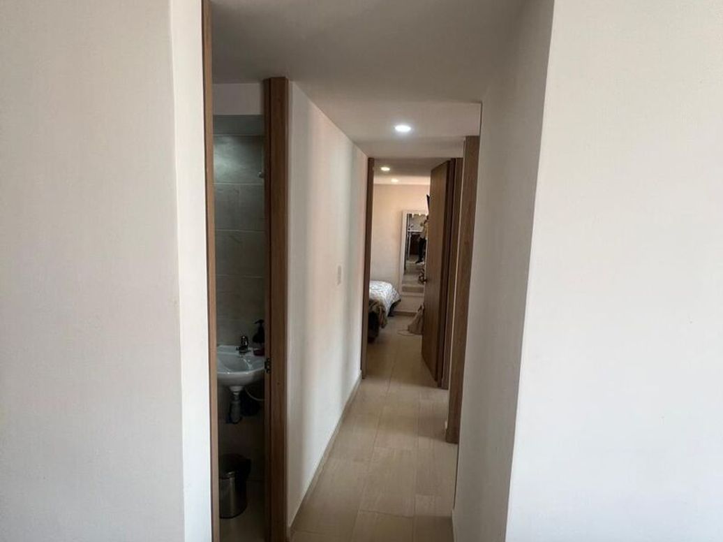 Apartamento de 3 alcobas en venta en Fontibón, Bogotá, 42 m² · foto 8 de 17