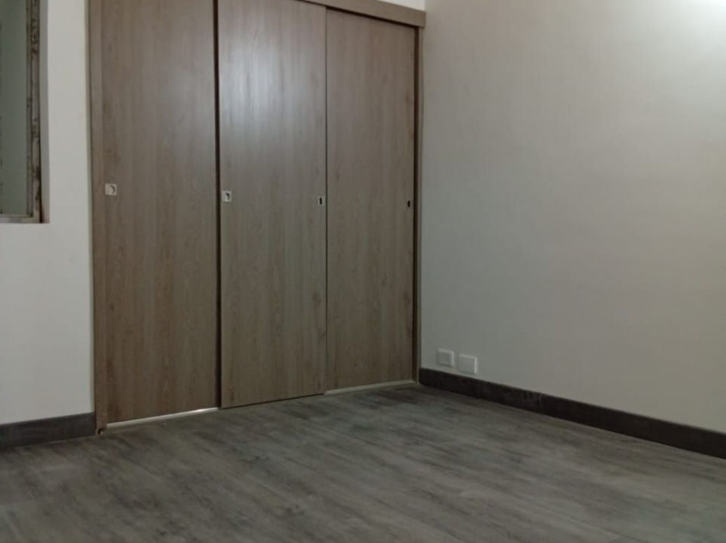 Casa de 6 alcobas en venta en Normandia Occidental, Bogotá, 321 m² · foto 13 de 17