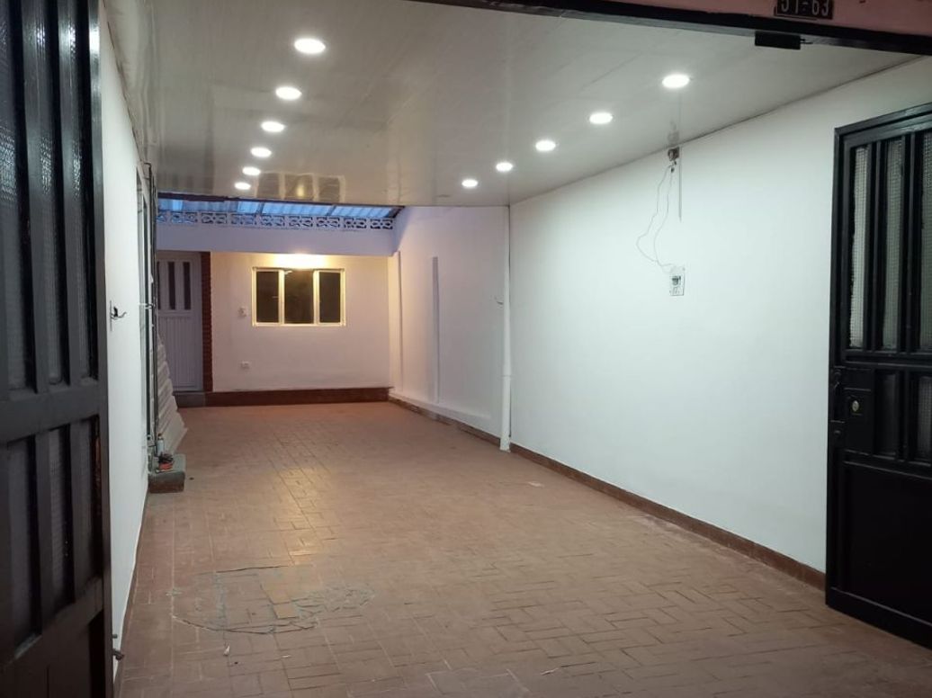Casa de 6 alcobas en venta en Normandia Occidental, Bogotá, 321 m² · foto 17 de 17