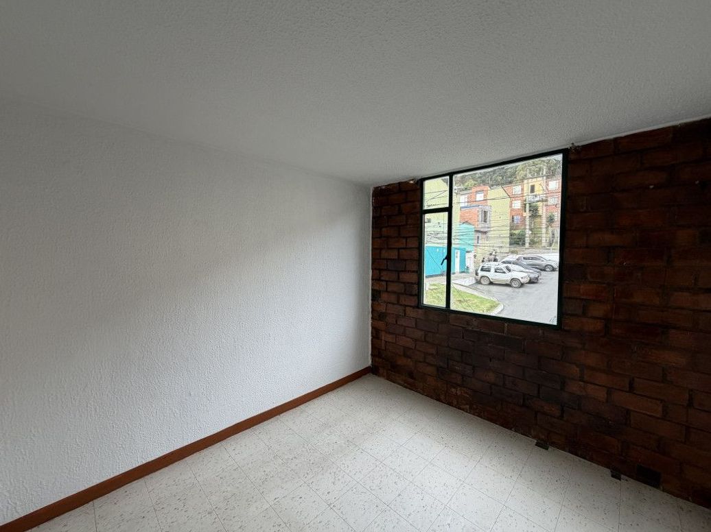 Apartamento de 3 alcobas en venta en Cerros De Oriente, Bogotá, 42 m² · foto 19 de 20