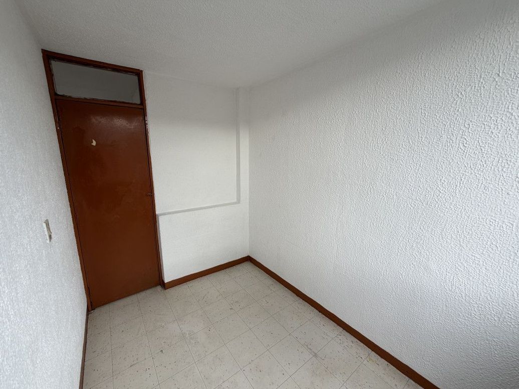 Apartamento de 3 alcobas en venta en Cerros De Oriente, Bogotá, 42 m² · foto 6 de 20